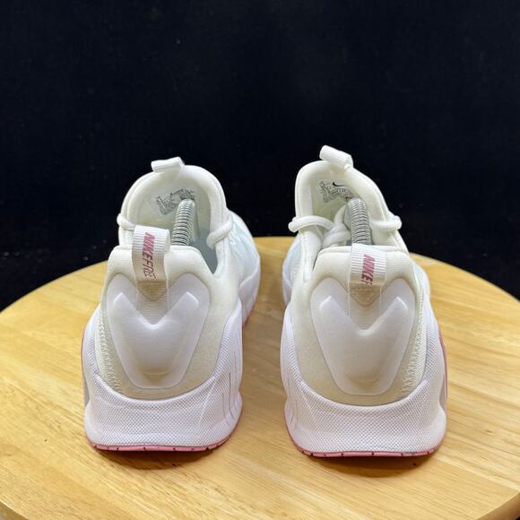 Nike Free Metcon 6 White Pink Sneakers Brand New FJ7126 106 Women’s Size 8.5 - Picture 3 of 10